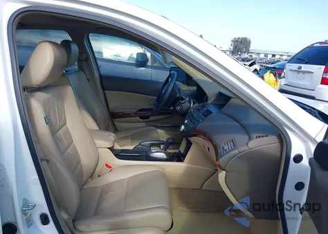 2009 Honda Accord 2.4 Ex-L from USA, damaged, VIN JHMCP26879C003716